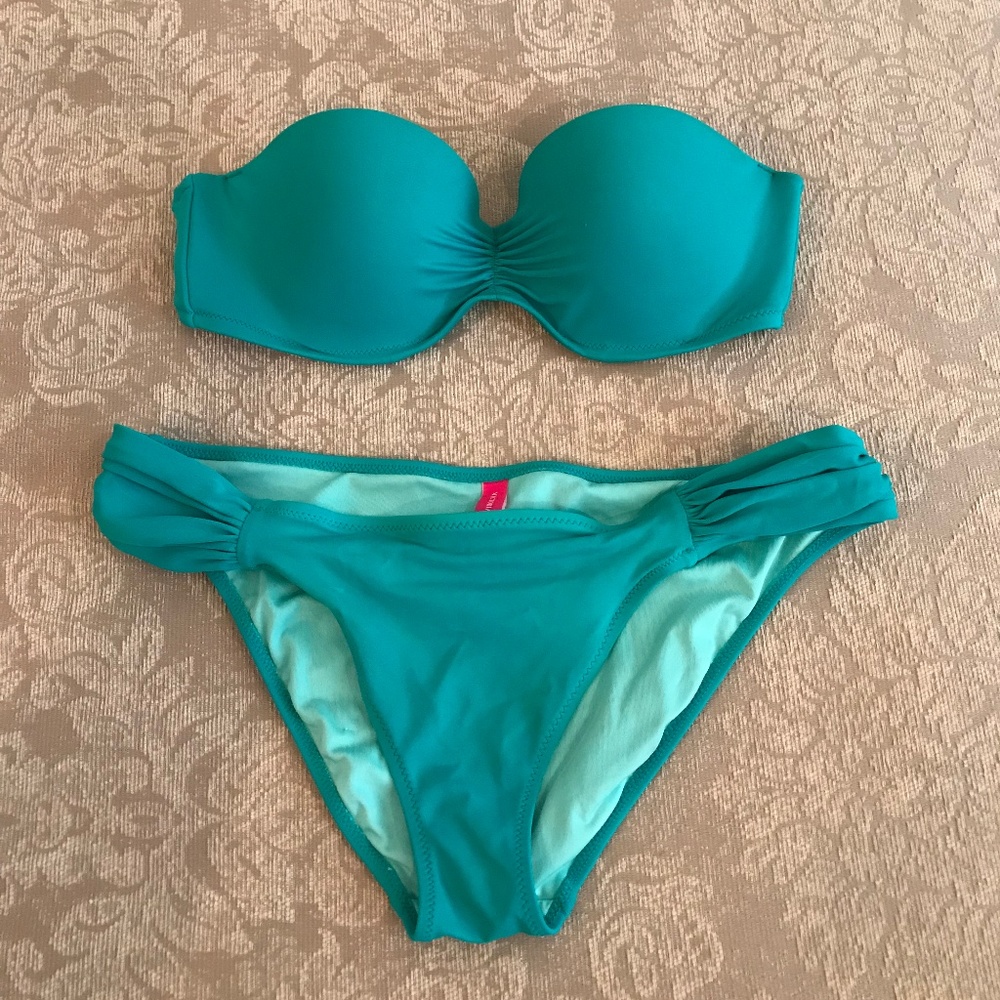 Victoria’s Secret Strapless Bikini Set